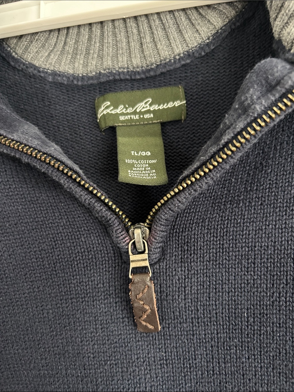 Eddie Bauer Navy Half-Zip Pullover Sweater with Contrast Collar - Picture 4 of 8